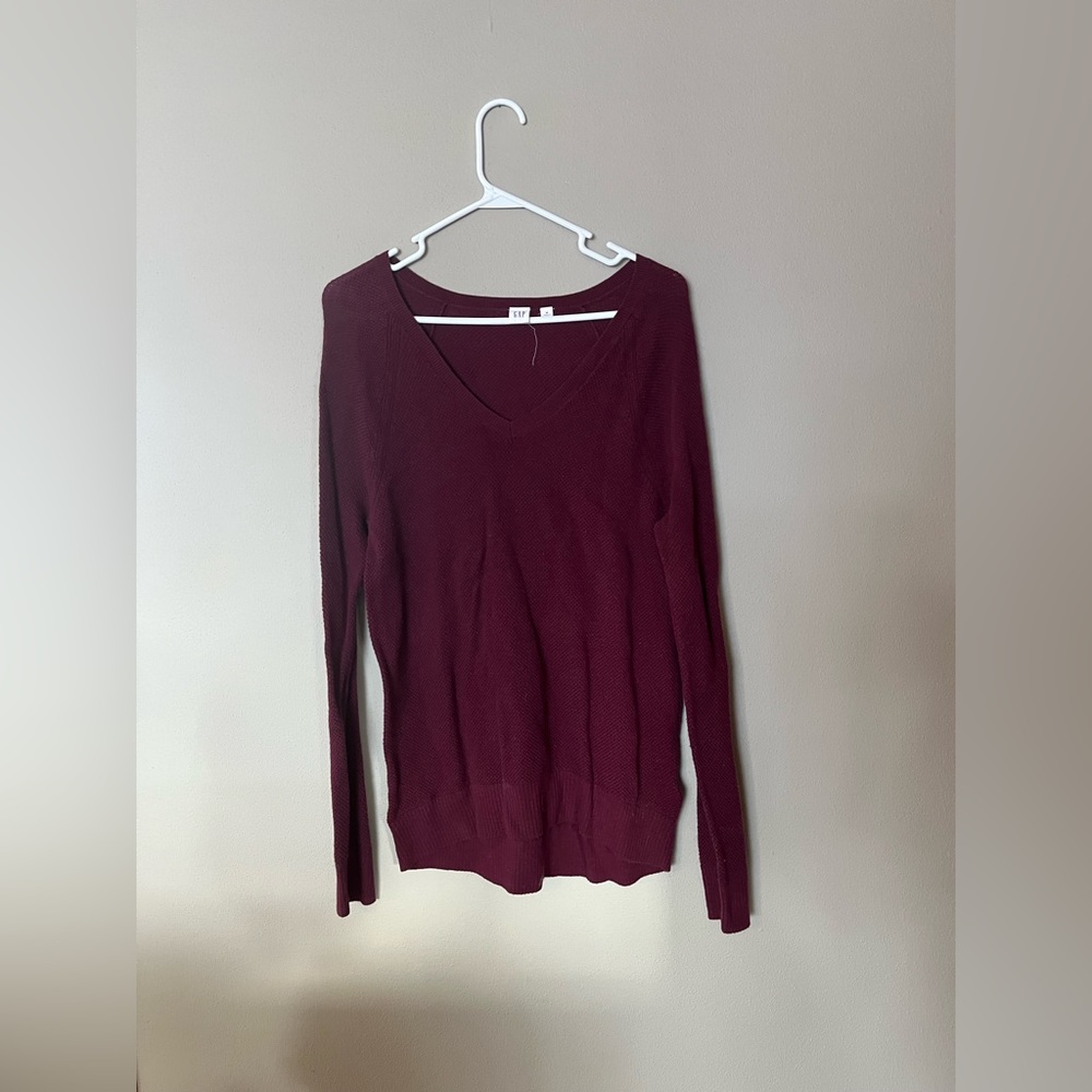 Gap V-neck sweater - Picture 2 of 5